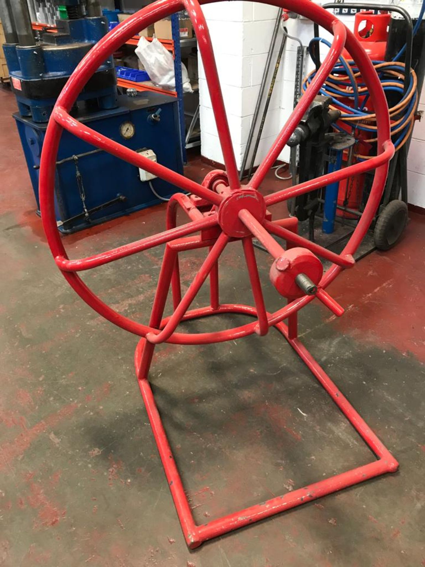 LARGE WIRE ROPE WINDER