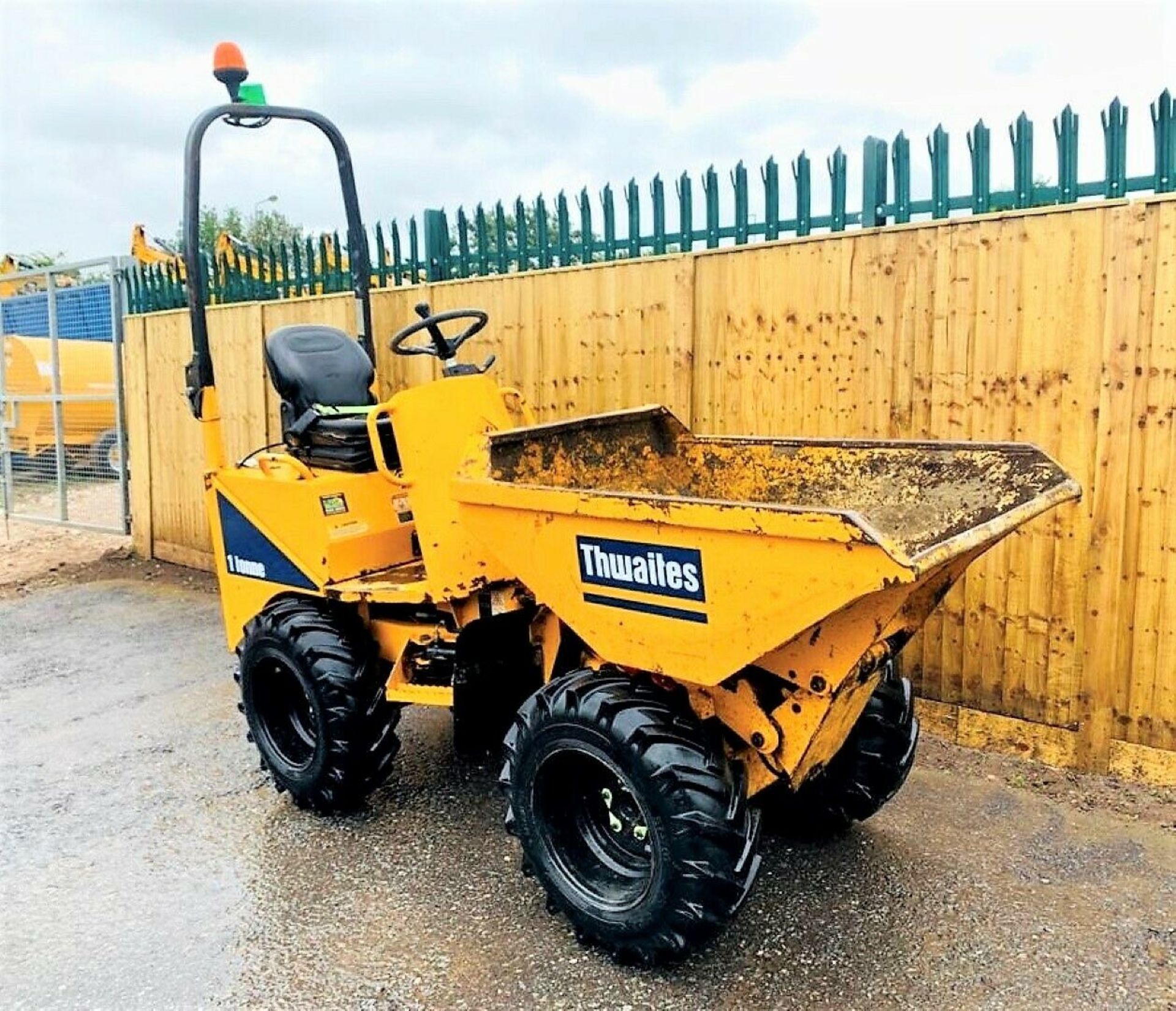 Thwaites MACH201 1 Ton High Tip Dumper 2014 - Image 2 of 12