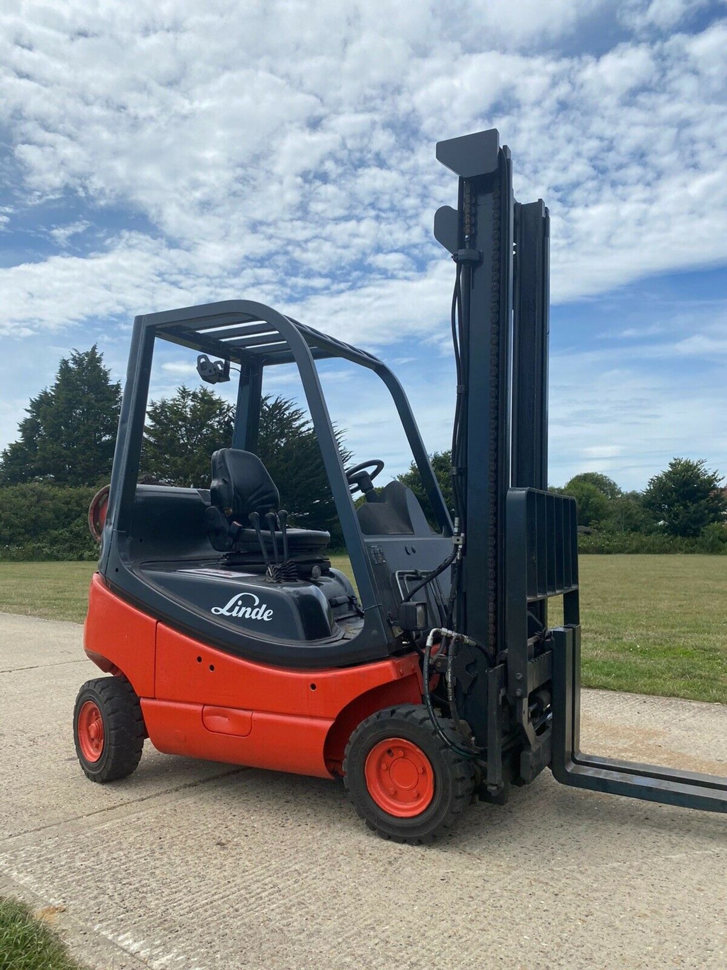 Linde H12T Gas Forklift Truck - Image 2 of 3