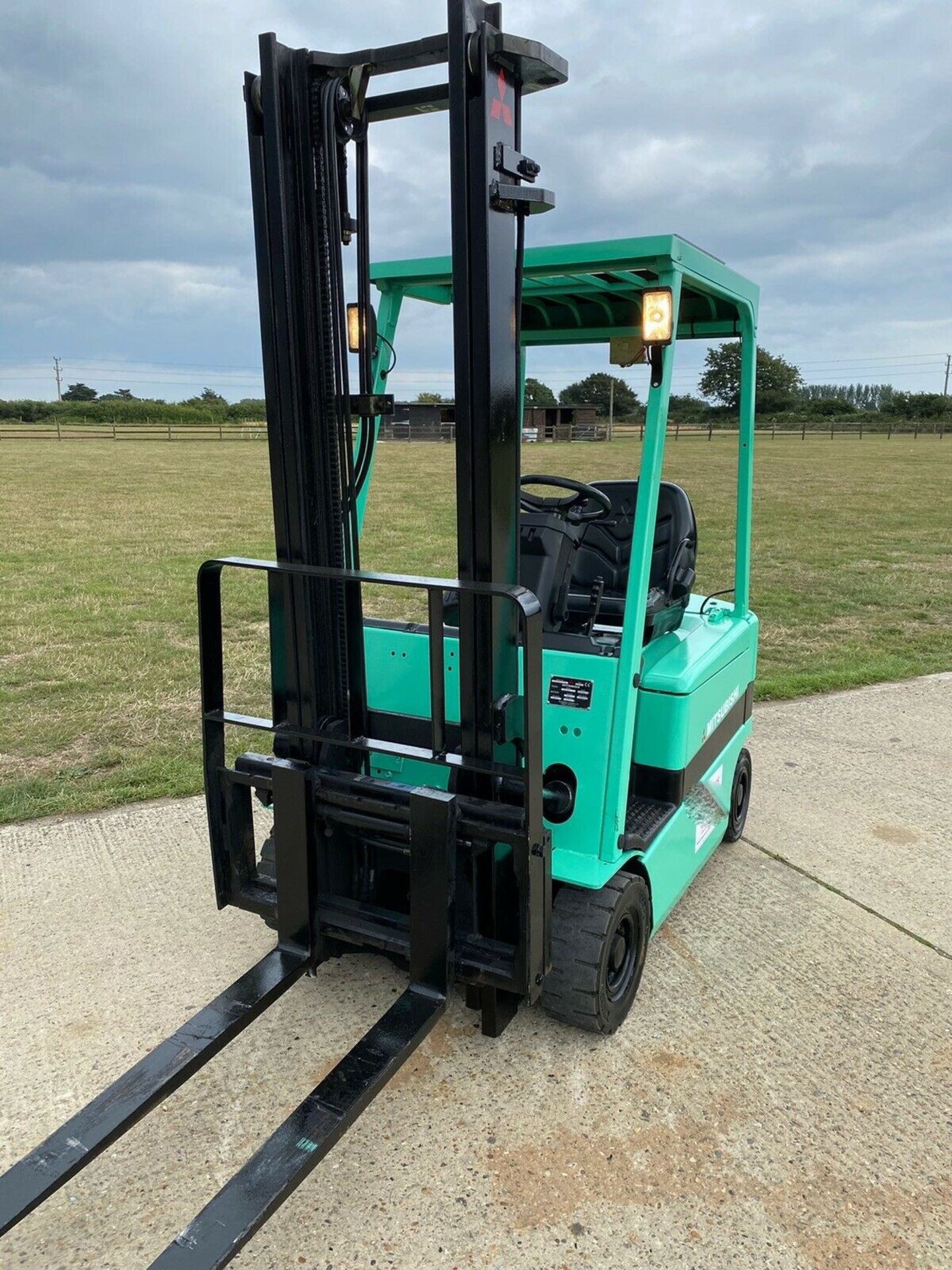 Mitsubishi 1.6T Forklift Truck - Image 2 of 6