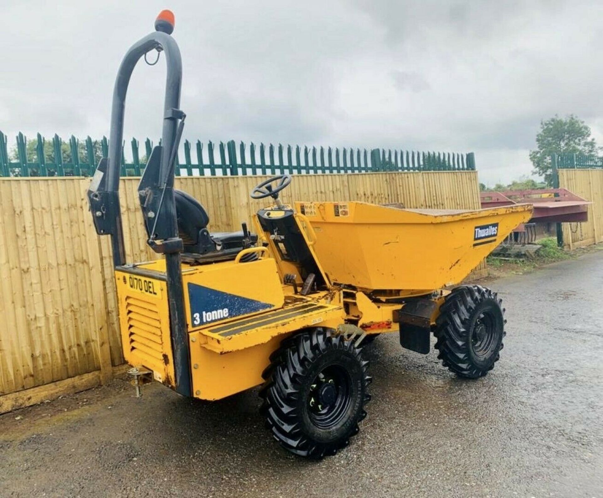 Thwaites MACH573 3 T Swivel Tip Dumper 2014 - Image 4 of 12