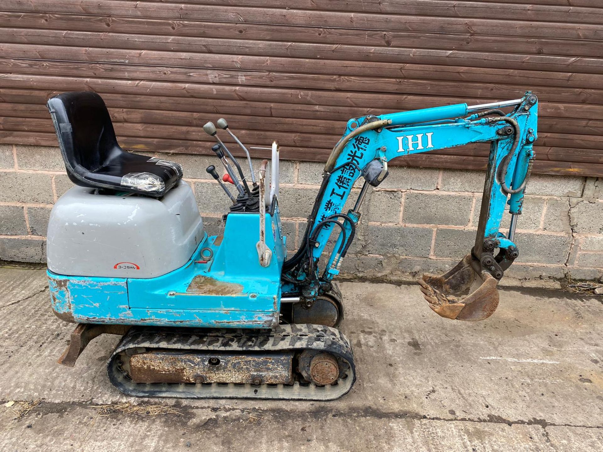 IHI IS4GX Micro Mini Digger