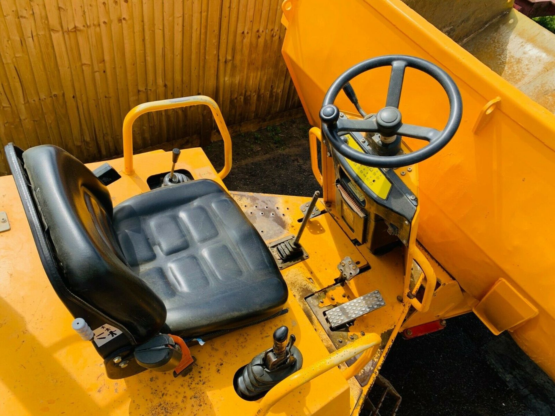 Thwaites Mach 690 9 Tonne Straight Tip Dumper 2015 - Image 7 of 12