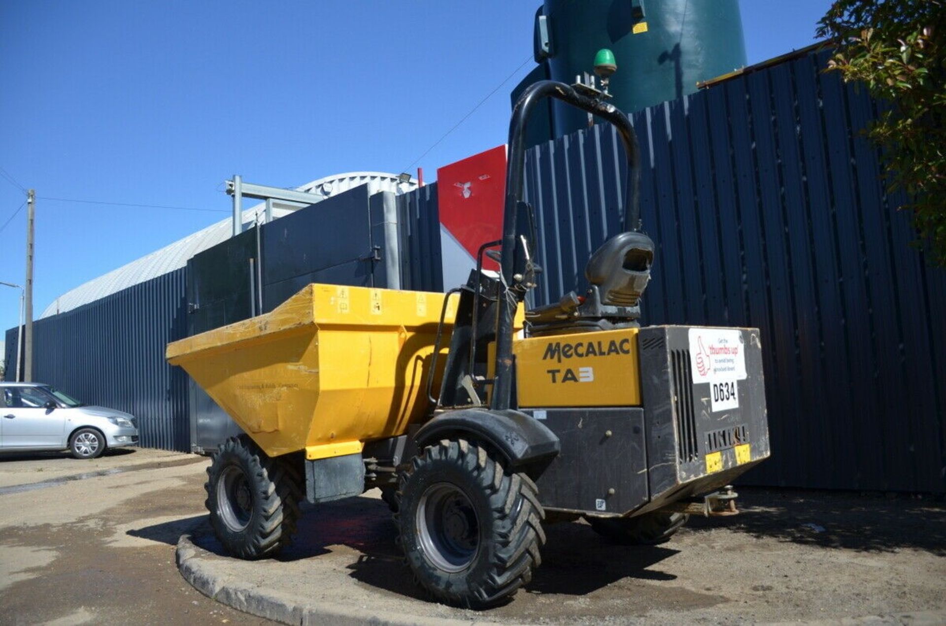 Mecalac TA3 Striaght Tip Dumper 2018 4x4 - Image 8 of 11