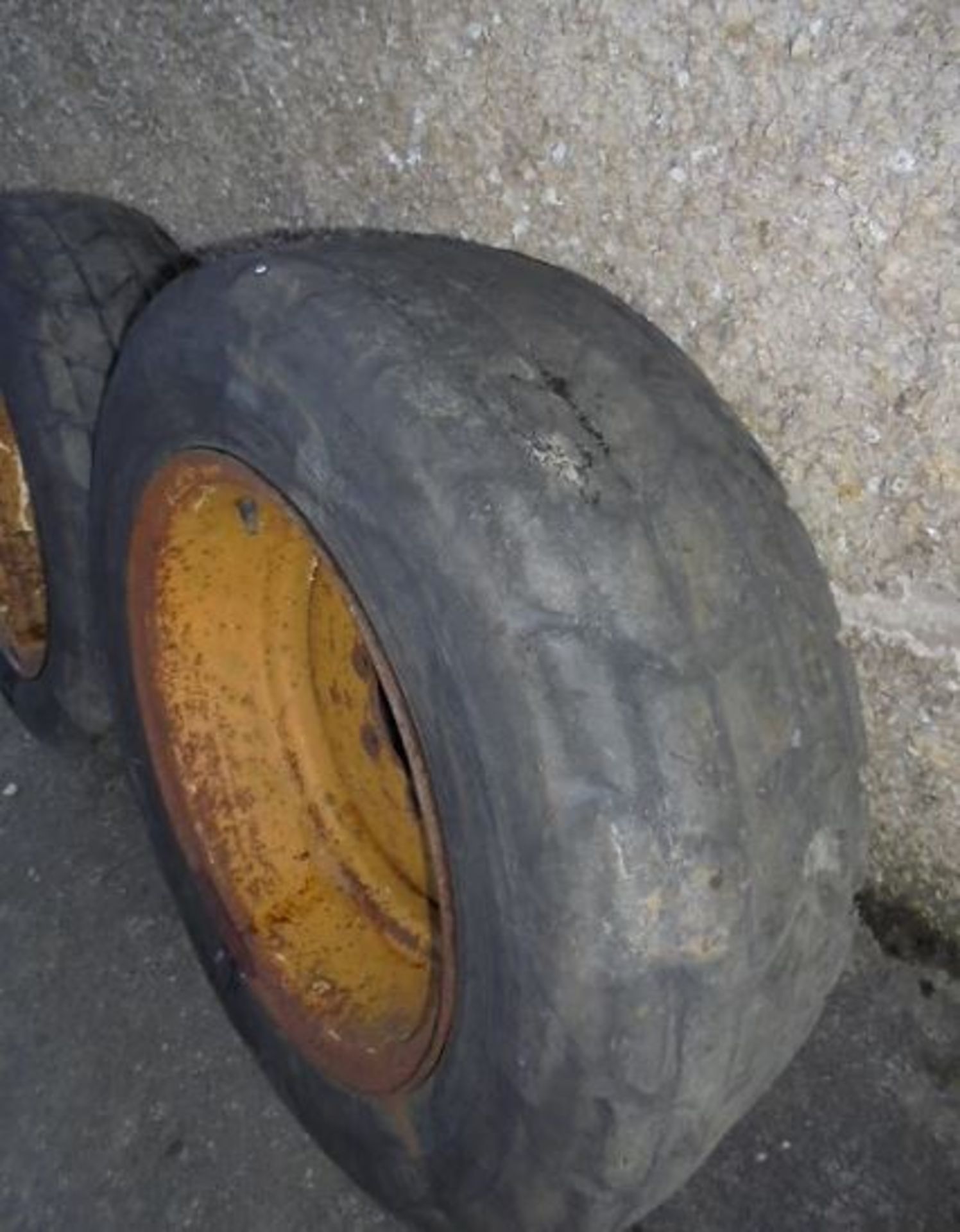 Heavy Duty Tractor Front Wheels - Image 4 of 5