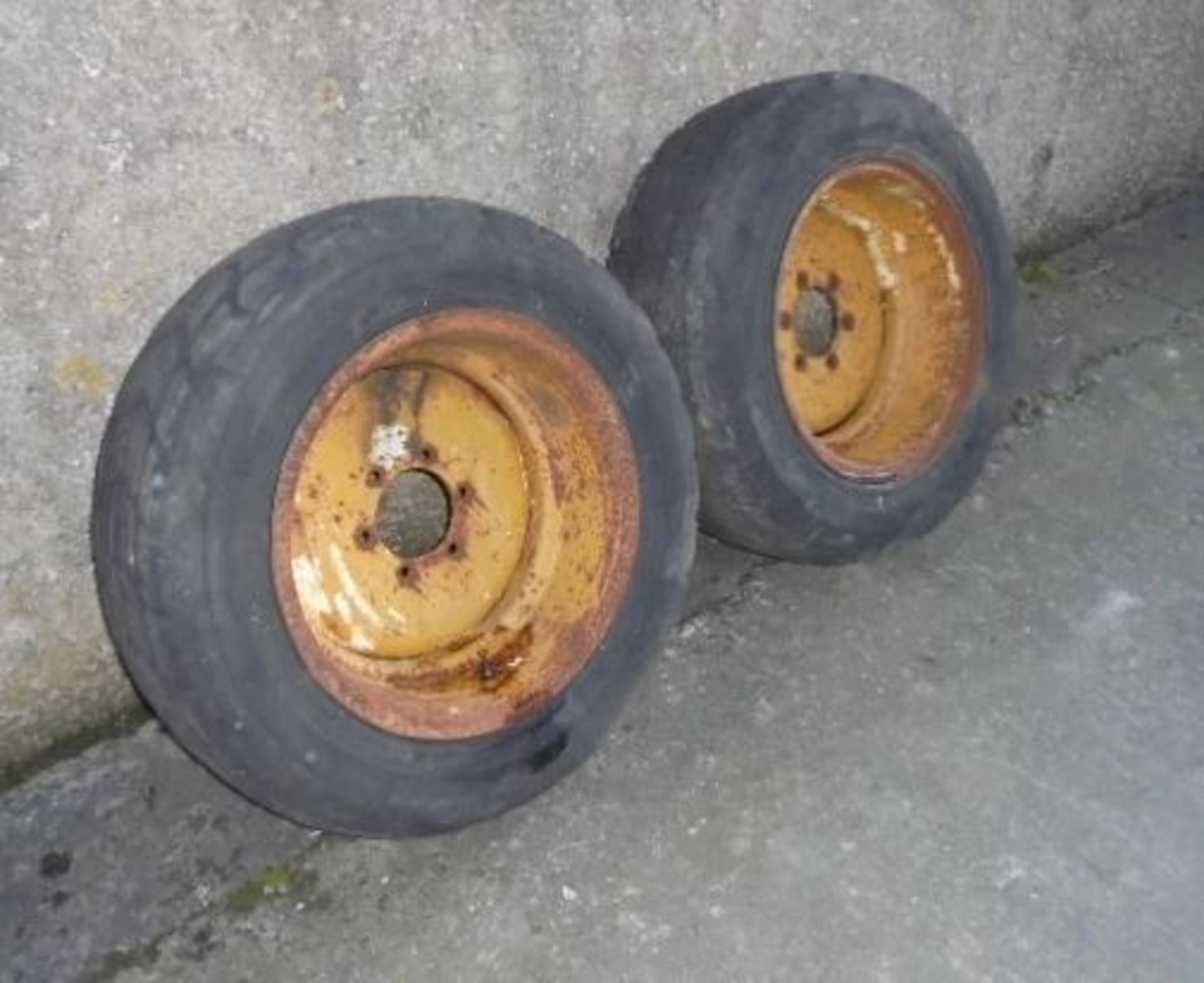 Heavy Duty Tractor Front Wheels - Image 3 of 5