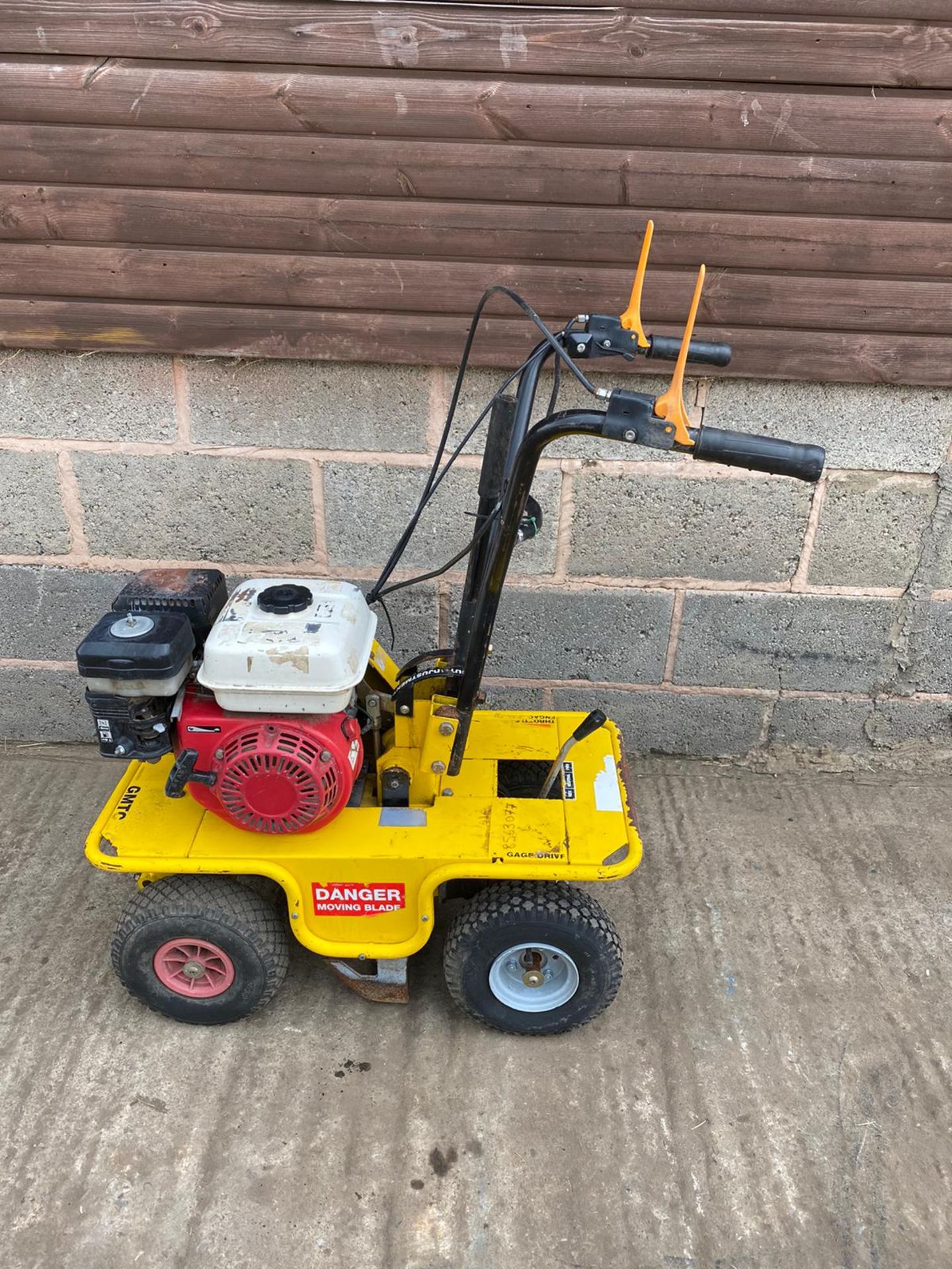 Garden Master Petrol Turf Cutter