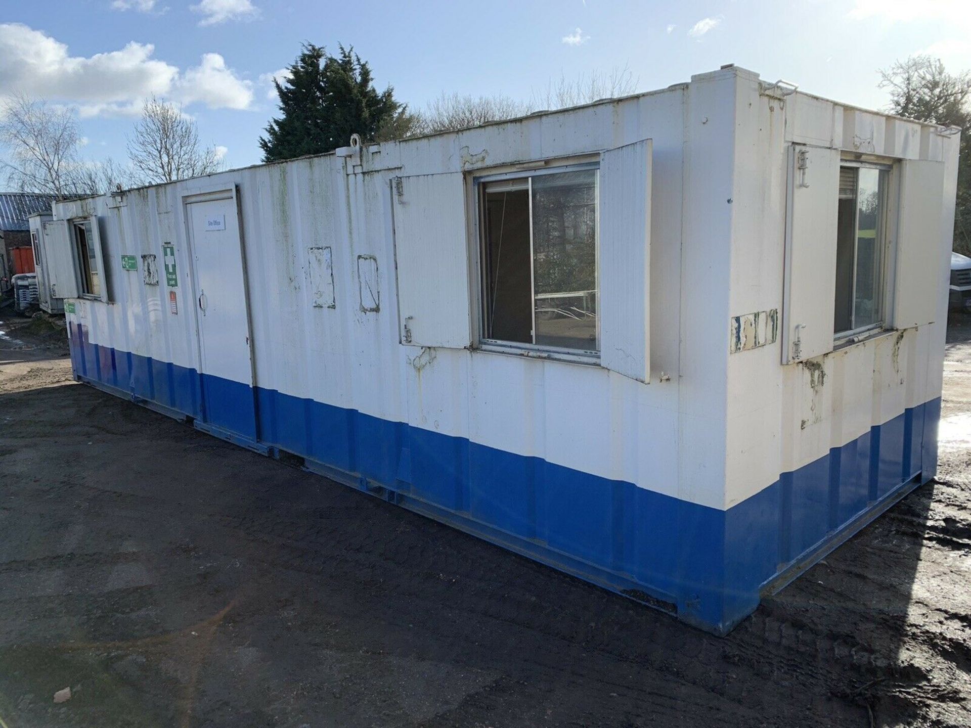 Anti Vandal Steel Portable Office 32ft x 10ft - Image 3 of 6