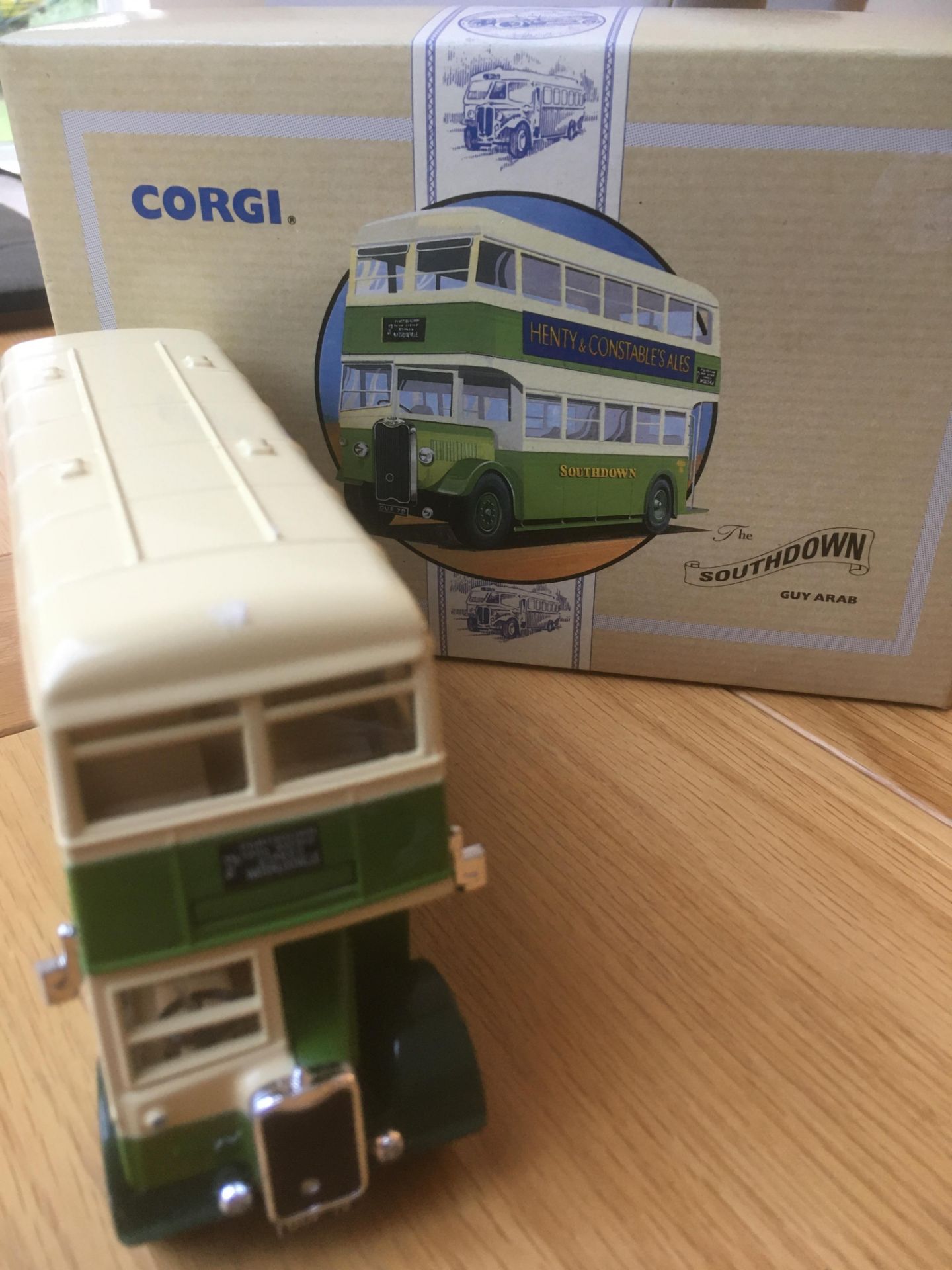 Limited Edition Corgi Classics Guy Arab Bus, Southdown, Brighton - 97918 - Image 5 of 6