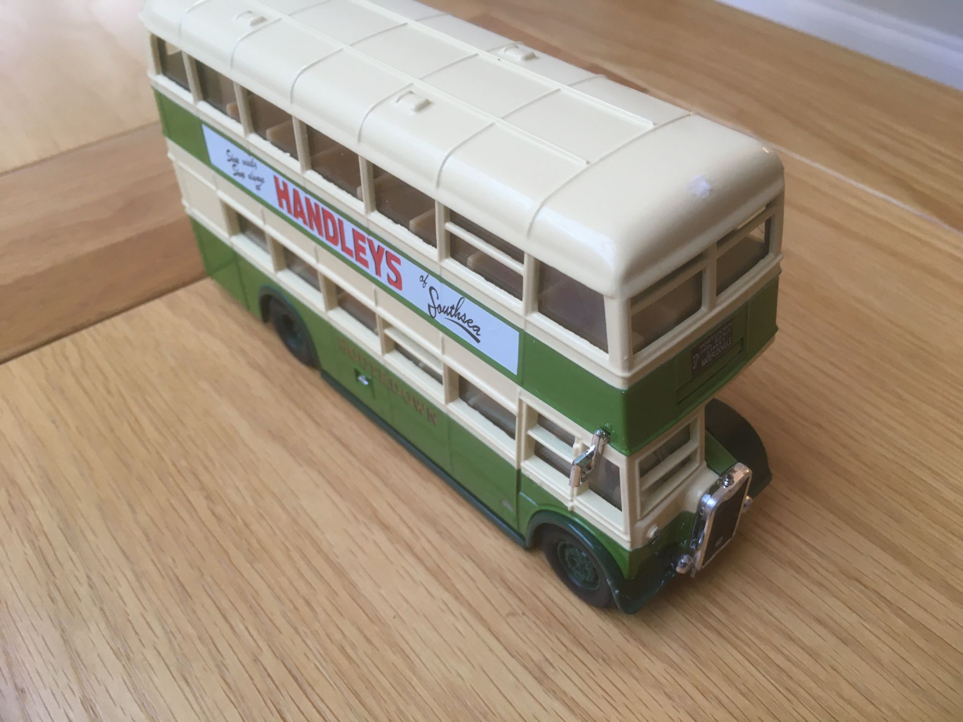 Limited Edition Corgi Classics Guy Arab Bus, Southdown, Brighton - 97918 - Image 3 of 6