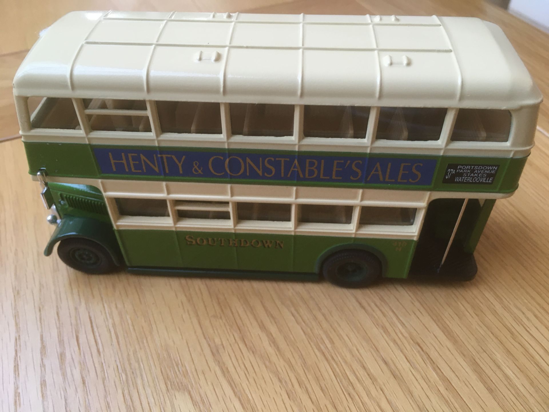 Limited Edition Corgi Classics Guy Arab Bus, Southdown, Brighton - 97918 - Image 4 of 6