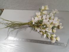 21 x Artificial Sweet peas - Cream and white - used