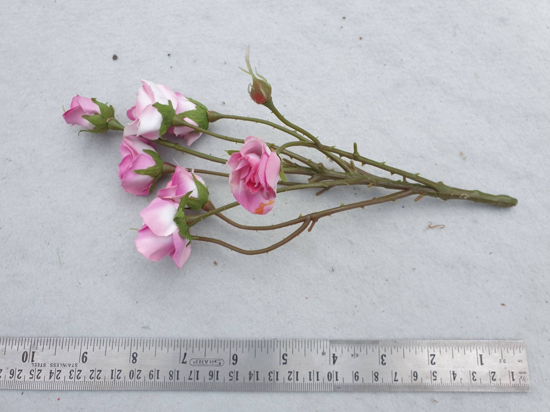 40 Artificial Rose - Pink - cut stem - Image 3 of 3