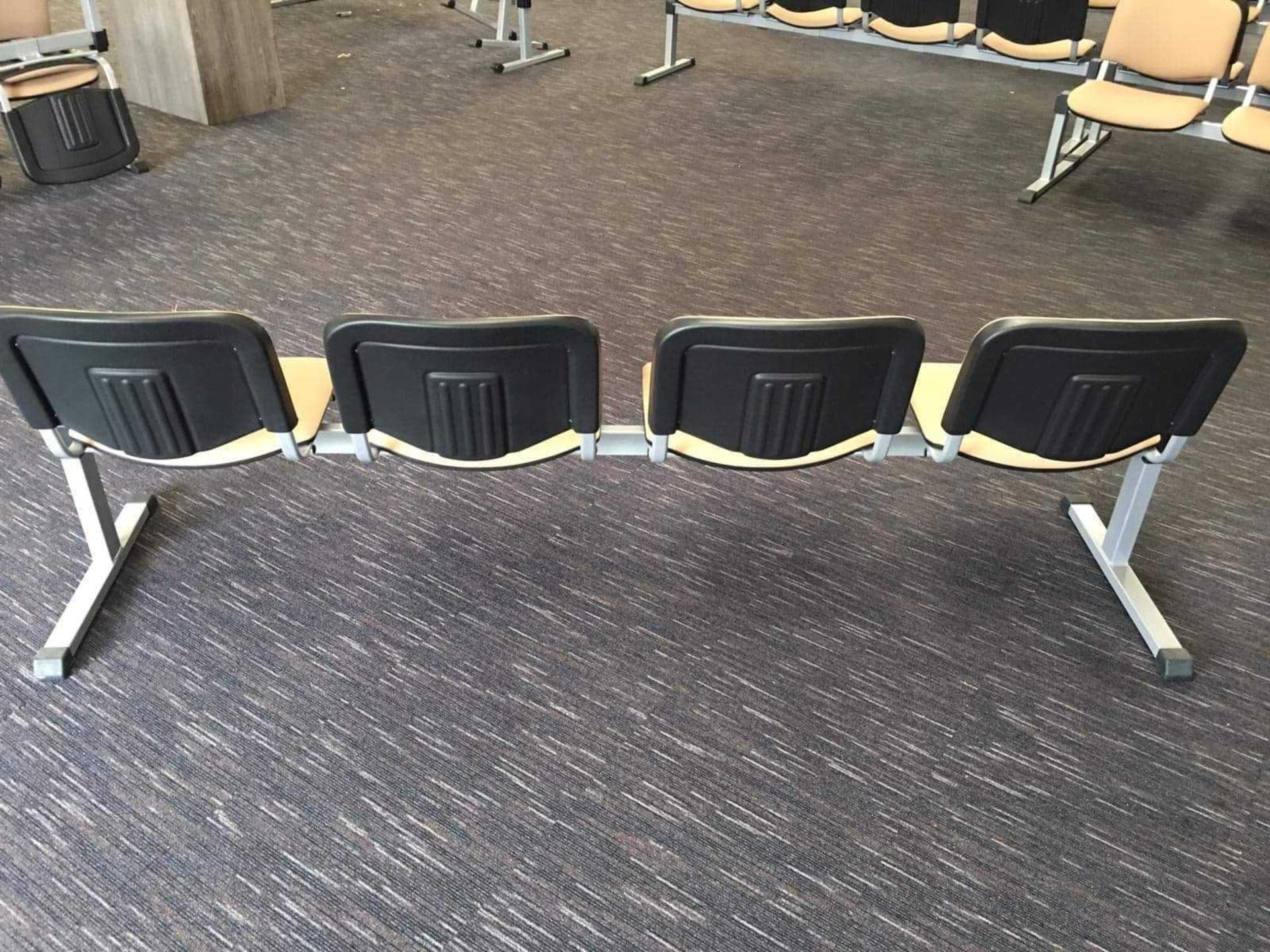 10 sets of 4 waiting chairs - Image 3 of 7