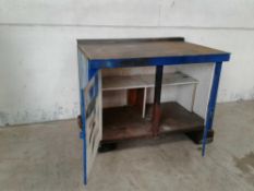 Steel work bench