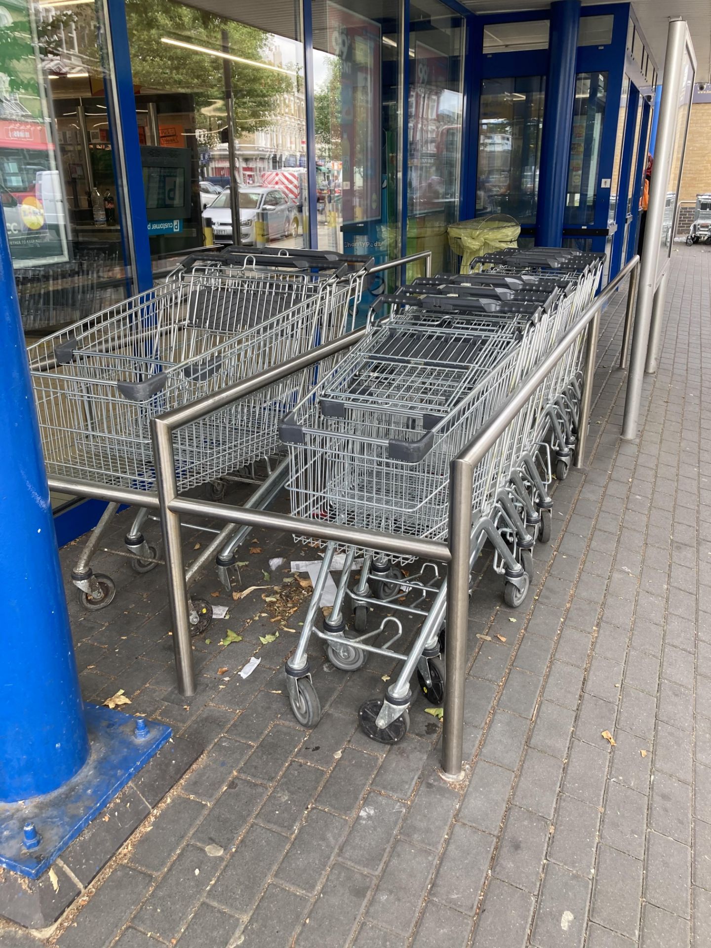 Tubular Stainless Steel Trolley Bay