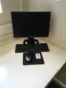 Hyundai P90WV monitor, V7 keyboard, V7 mouse, mouse mat