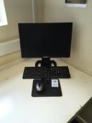 Hyundai P90WV monitor, V7 keyboard, V7 mouse, mouse mat