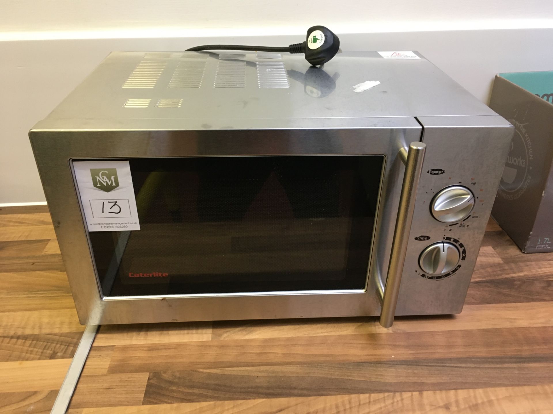 Caterlite CD399-02 Microwave Oven