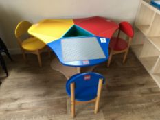Lego play table with 3 x chairs