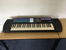 Yamaha PSR-77 Keyboard