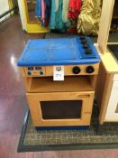 Wooden play oven and hob