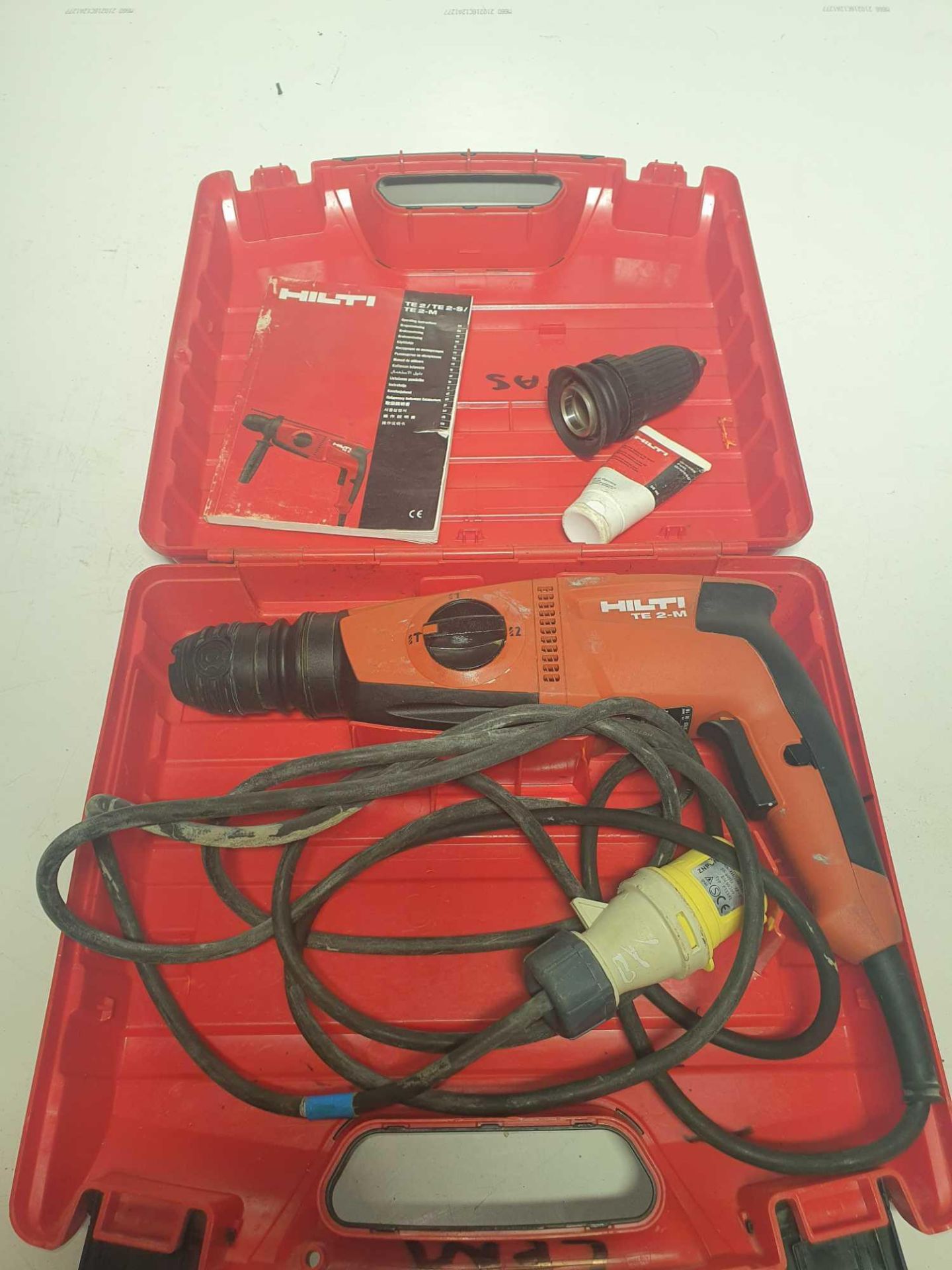 Hilti te 2 rotary hammer drill - Image 2 of 2