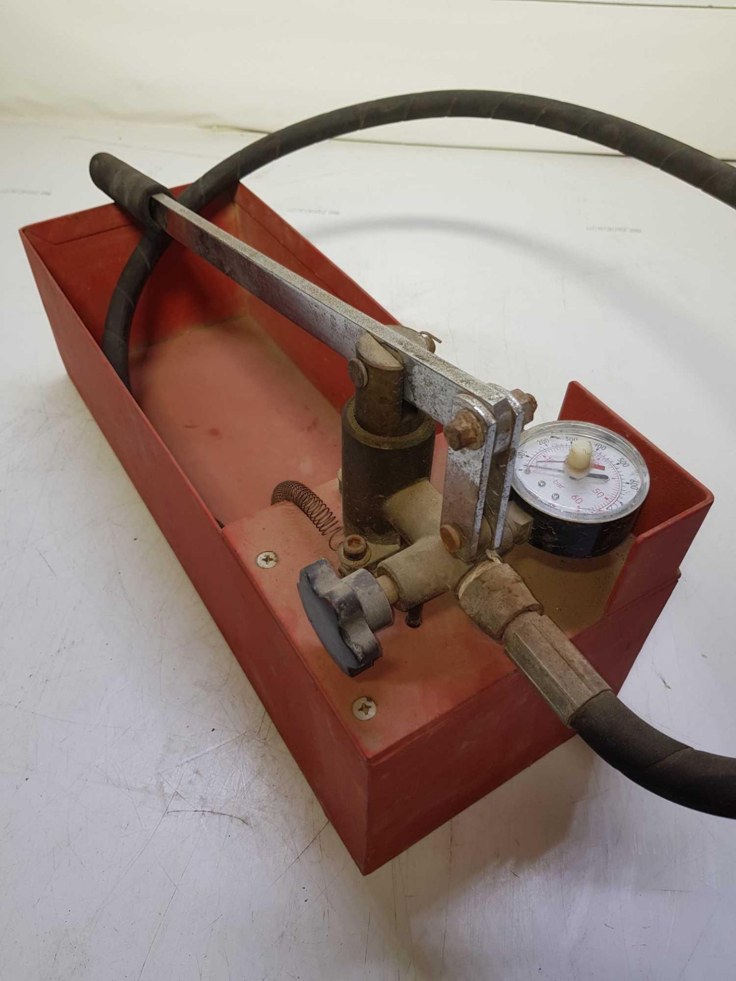 Hand pump pressure tester - Image 2 of 3