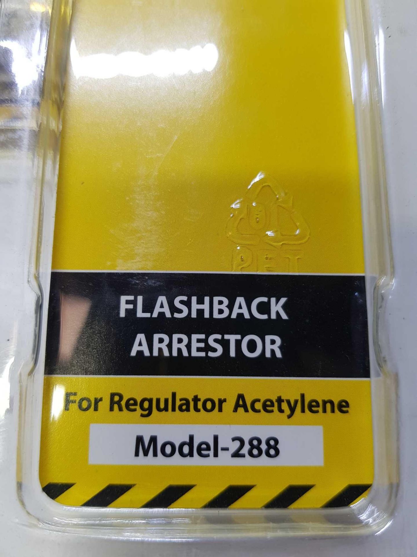 Techweld flashback arrestor for regulator acetylene x2 - Image 2 of 2