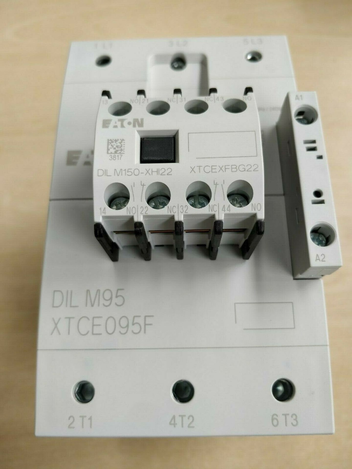 Eaton XTCE095F DILM95-22 Contactor