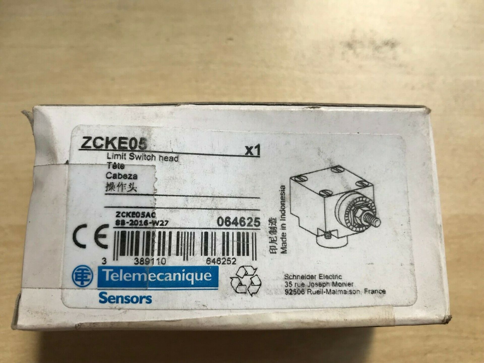 5 X ZCKE05 Telemecanique Limit Switch Head