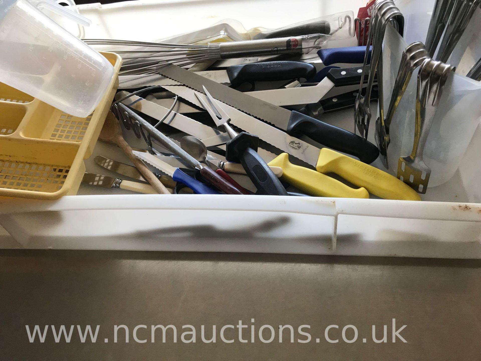 Variety of Catering Equipment - Image 2 of 3