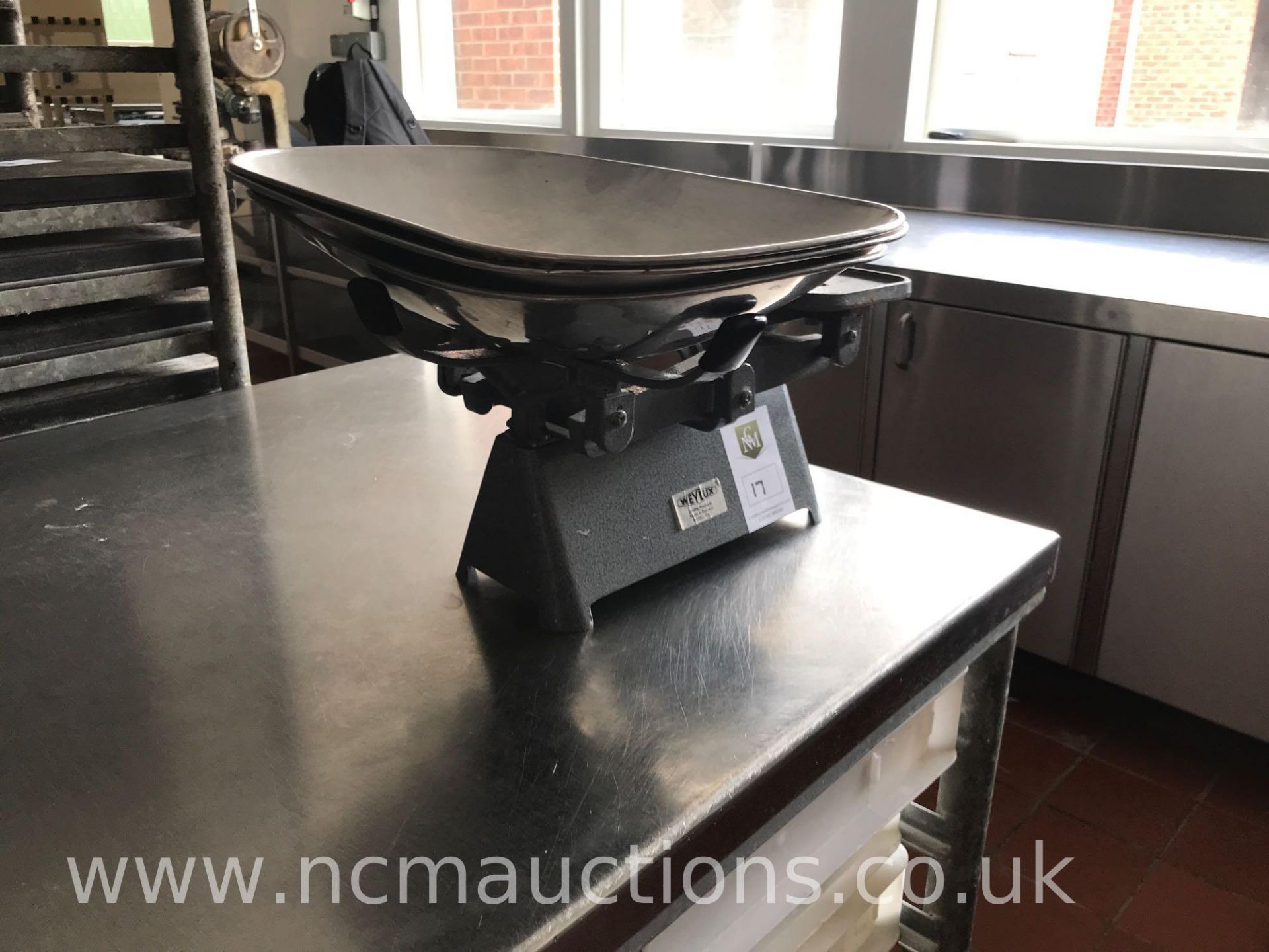 Weylux Weighing Scales - Image 2 of 3