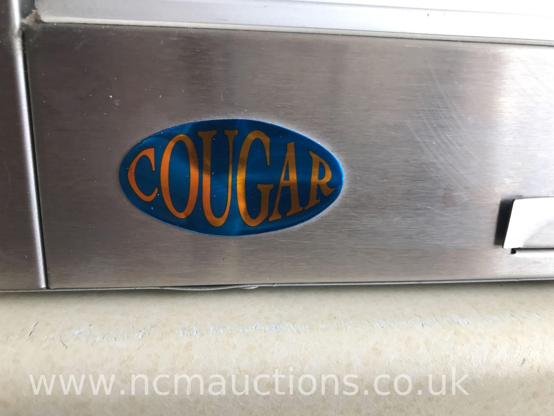 Cougar Hotbox Food Warmer - Image 2 of 4