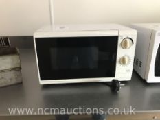 700w White Microwave