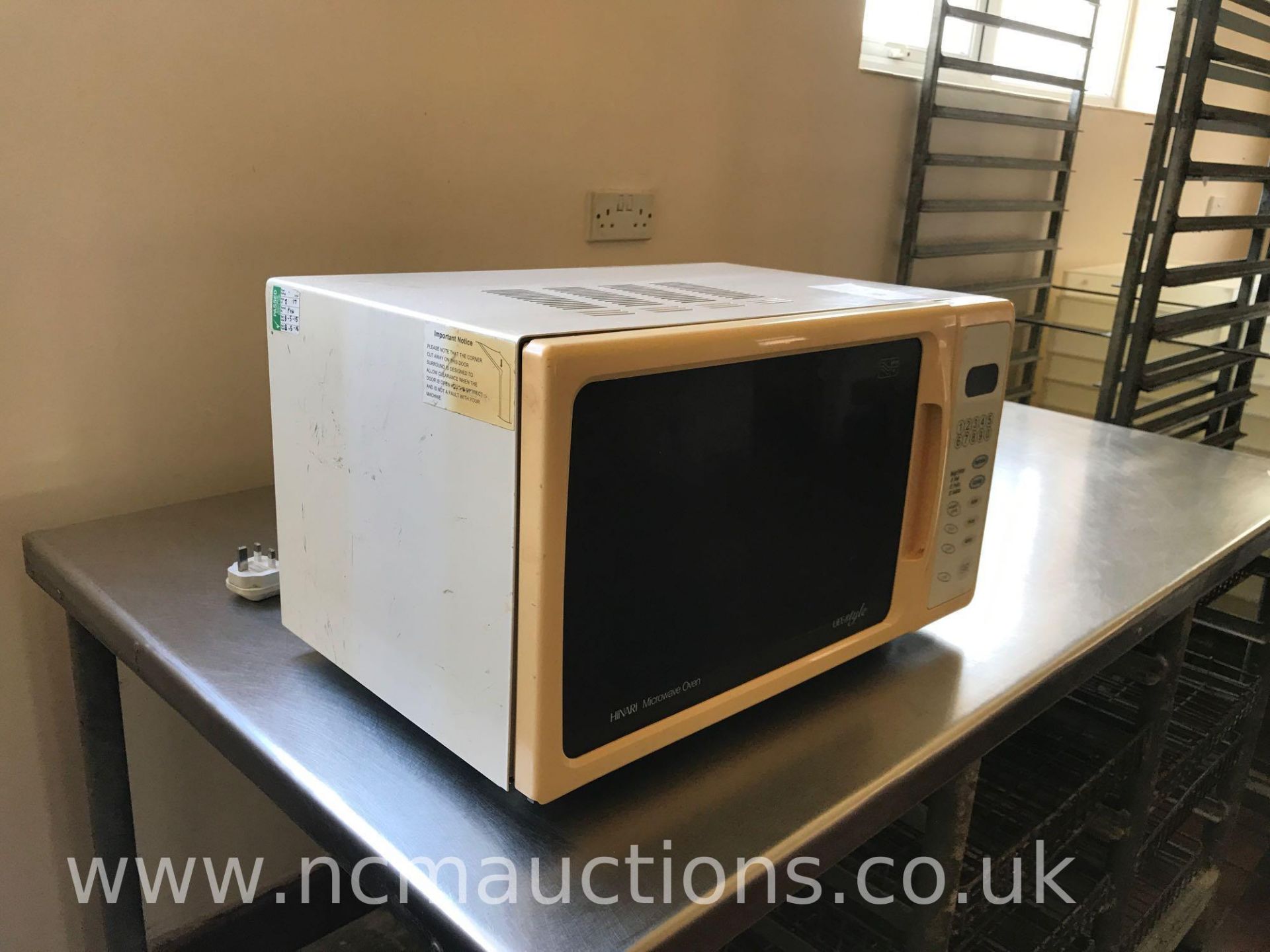 Hinari 800 W Microwave Oven - Image 2 of 3