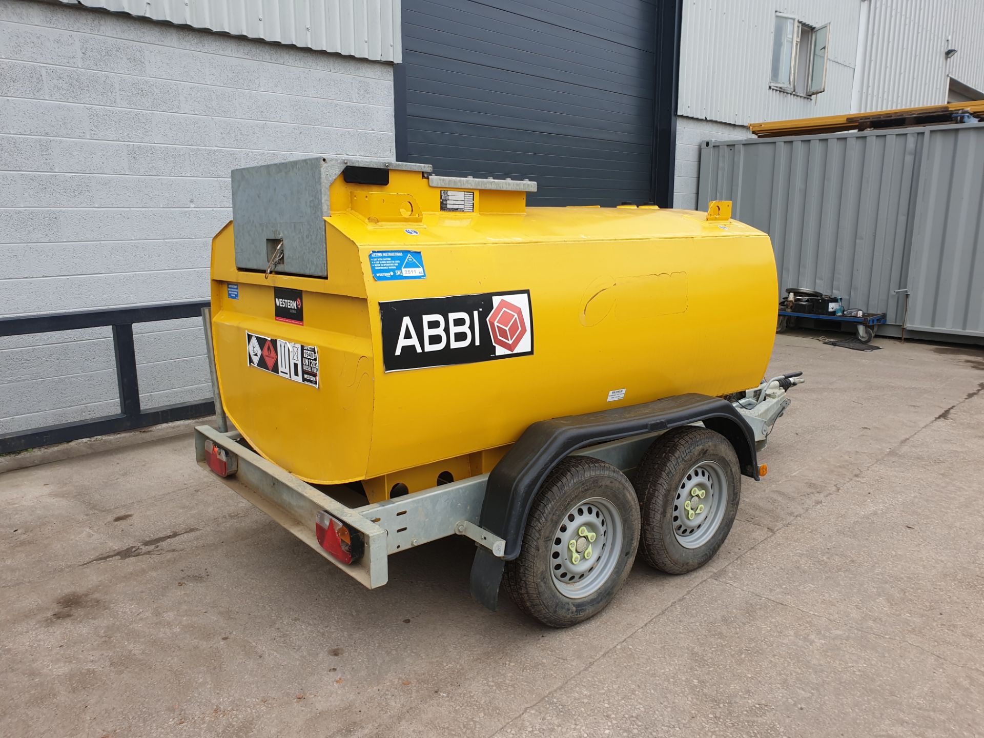 ABBI Western 2000lt Twin Wheel Fast Tow diesel Bowser - Image 2 of 13