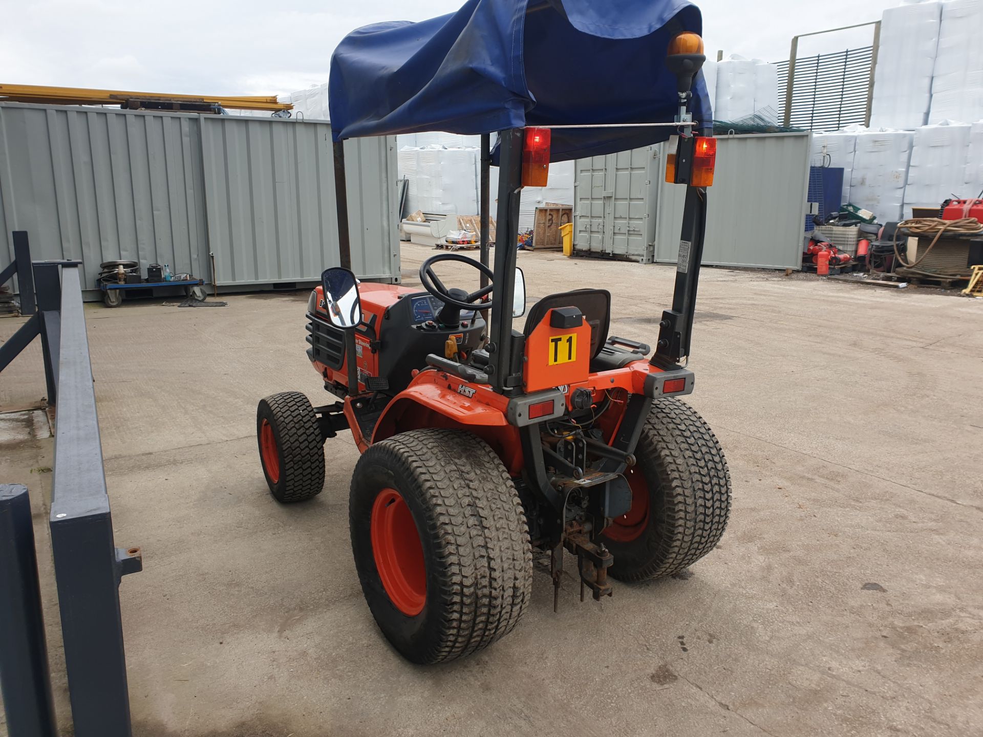 Kubota B1700 HST Compact Tractor - Image 4 of 12