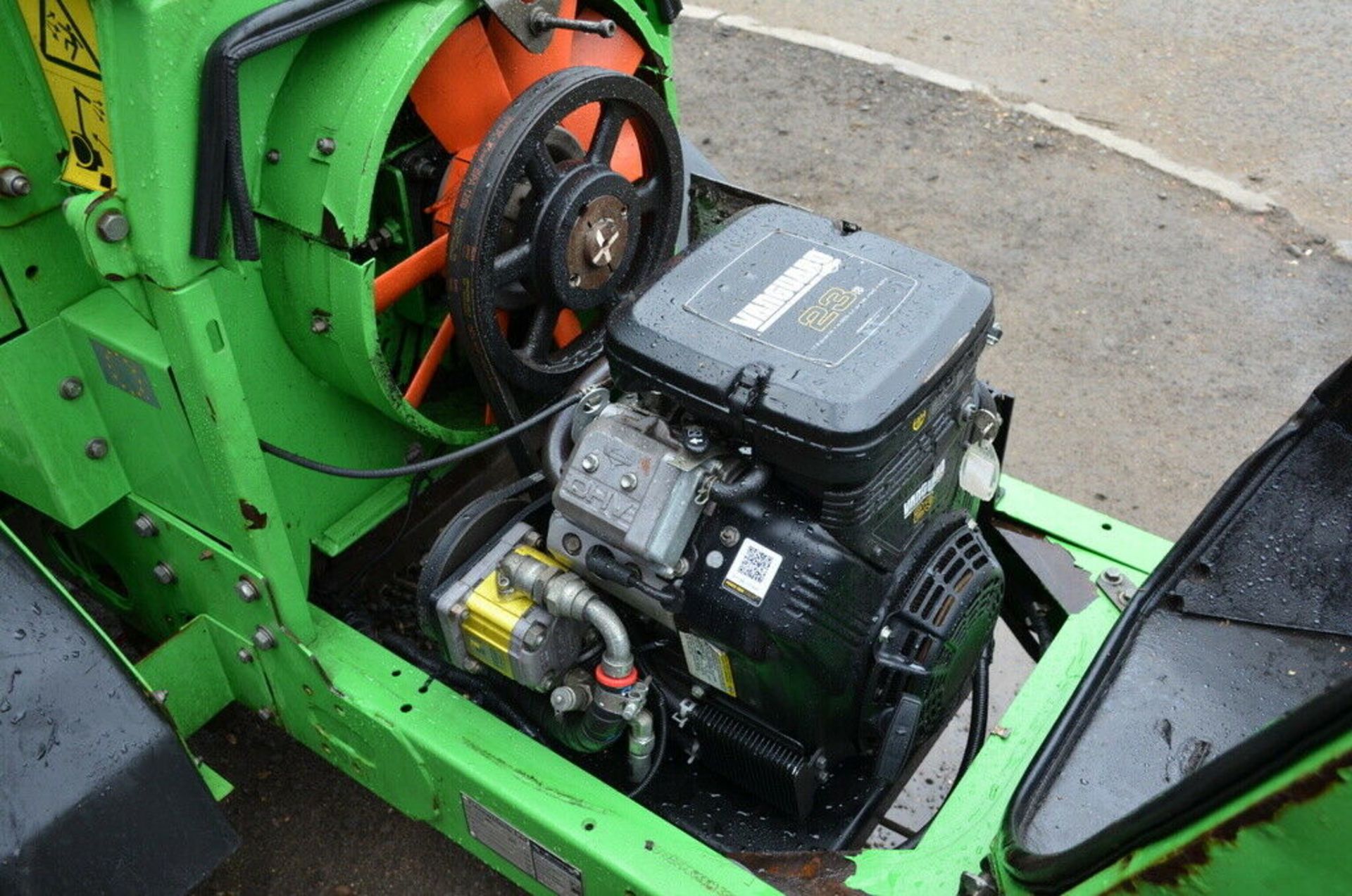 GreenMech 130 Arborist Wood Chipper 2013 - Image 5 of 10