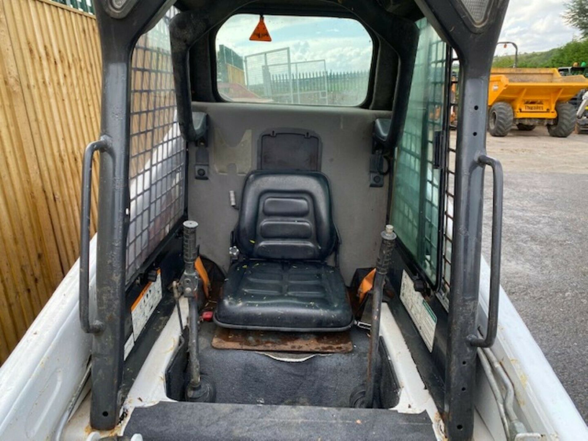 Bobcat S100 Skidsteer Loader (2014) - Image 8 of 12