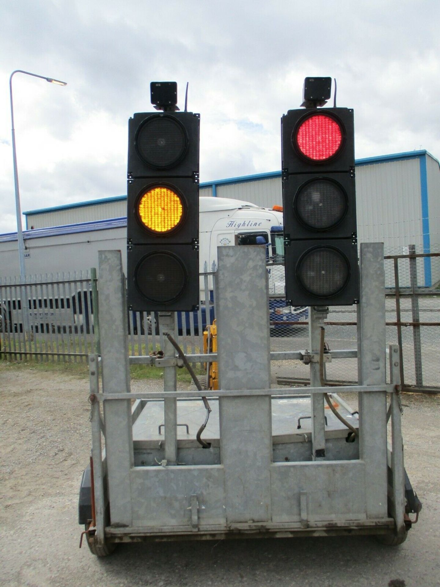 SRL Traffic Lights - Image 2 of 5