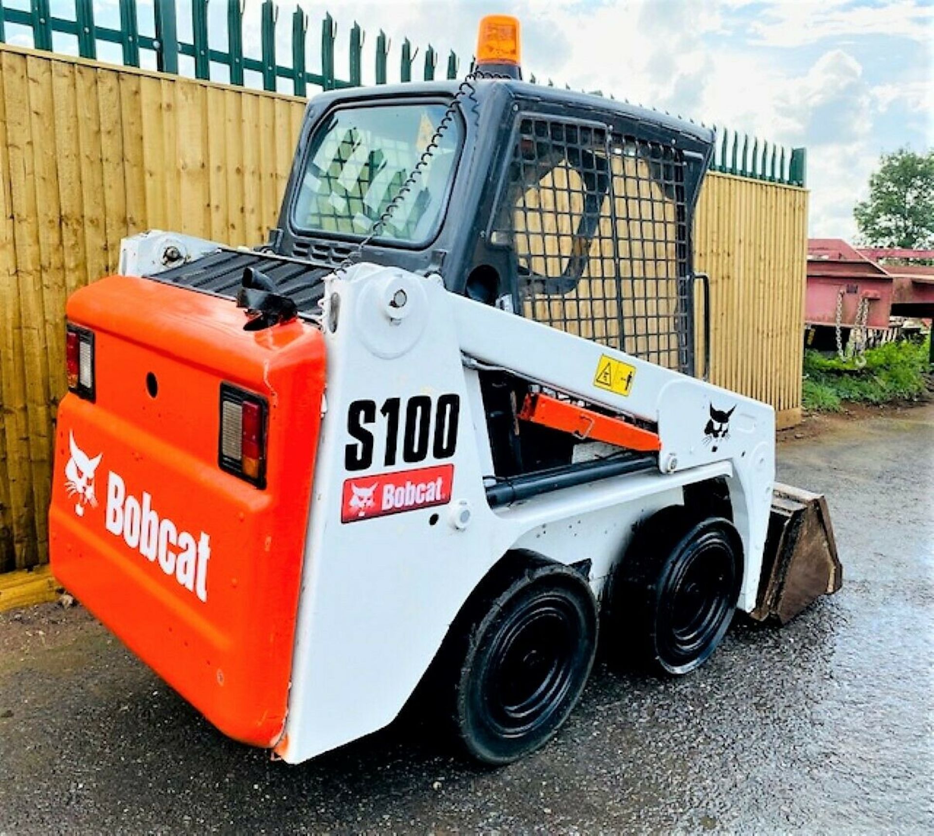 Bobcat S100 Skidsteer Loader (2014) - Image 5 of 12