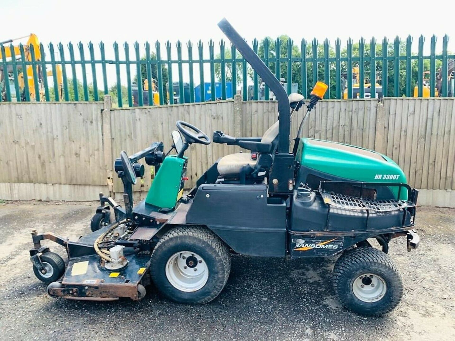 Ransomes HR3300T Rotary Mower (2009)