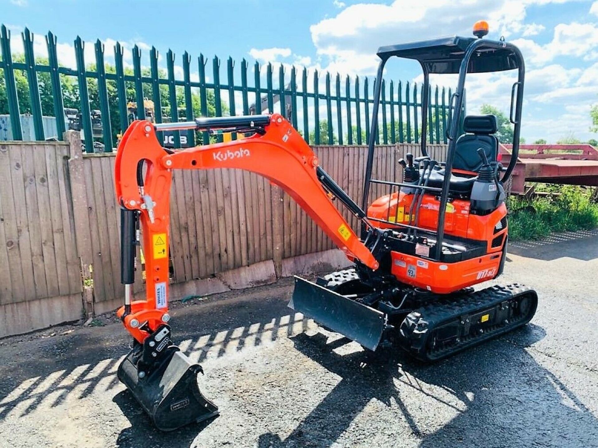 Kubota U17-3a Excavator / Digger (2019) - Image 4 of 9