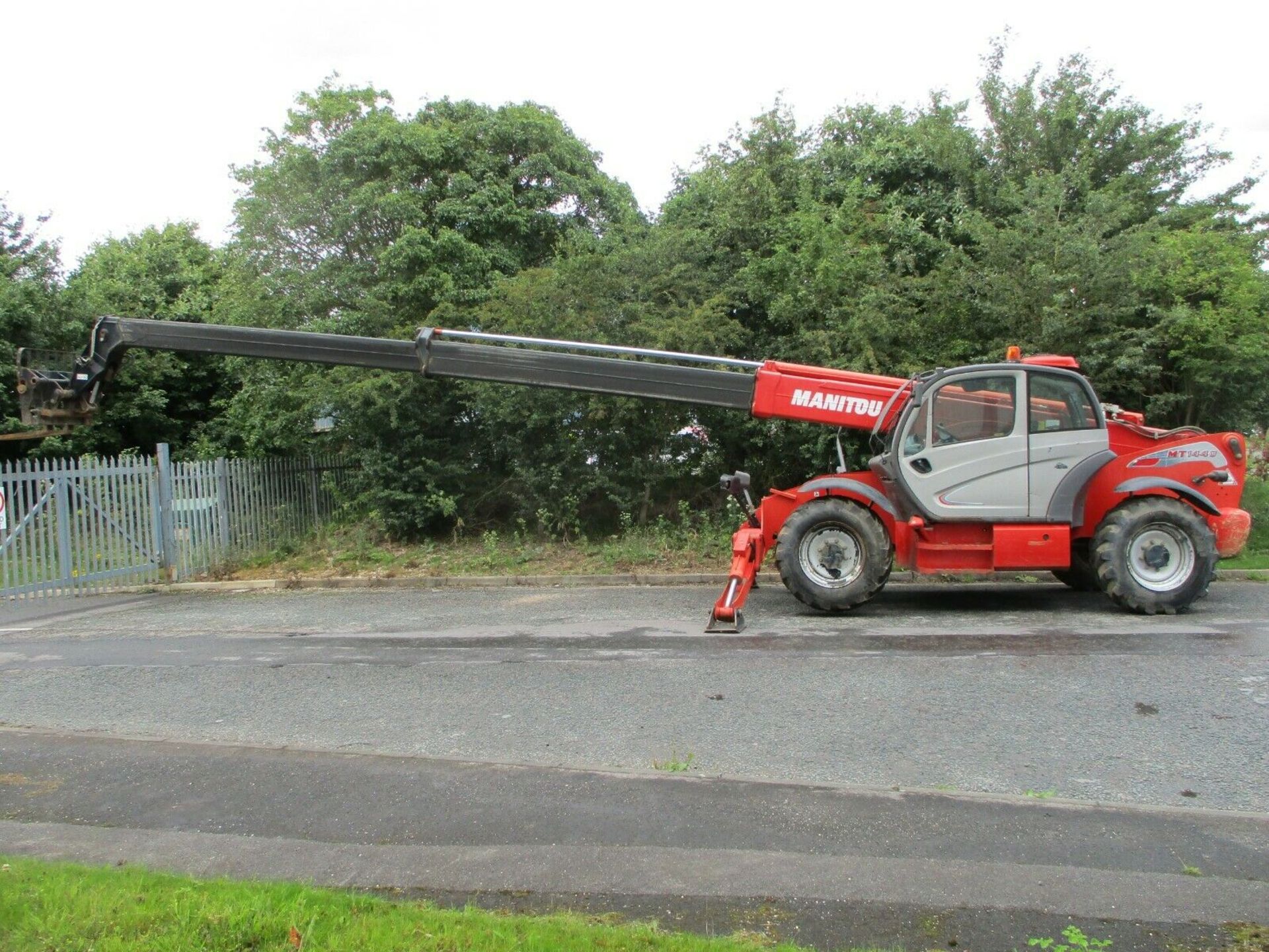 2011 Manitou MT 1440 Telehandler - Image 5 of 12