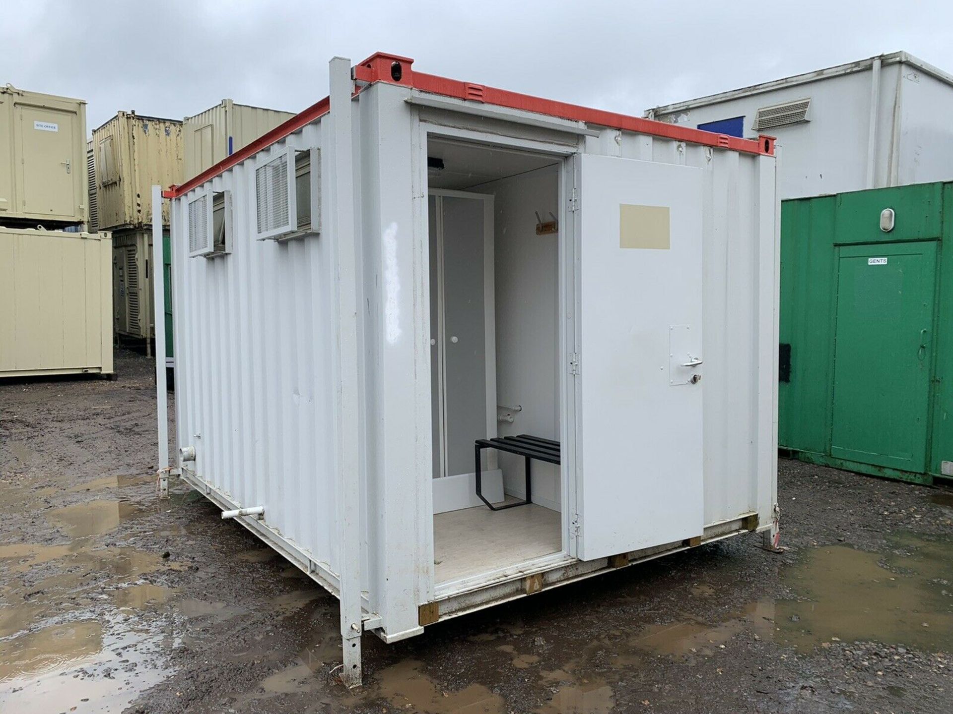 Portable Shower Drying Room With Toilets - Image 2 of 11