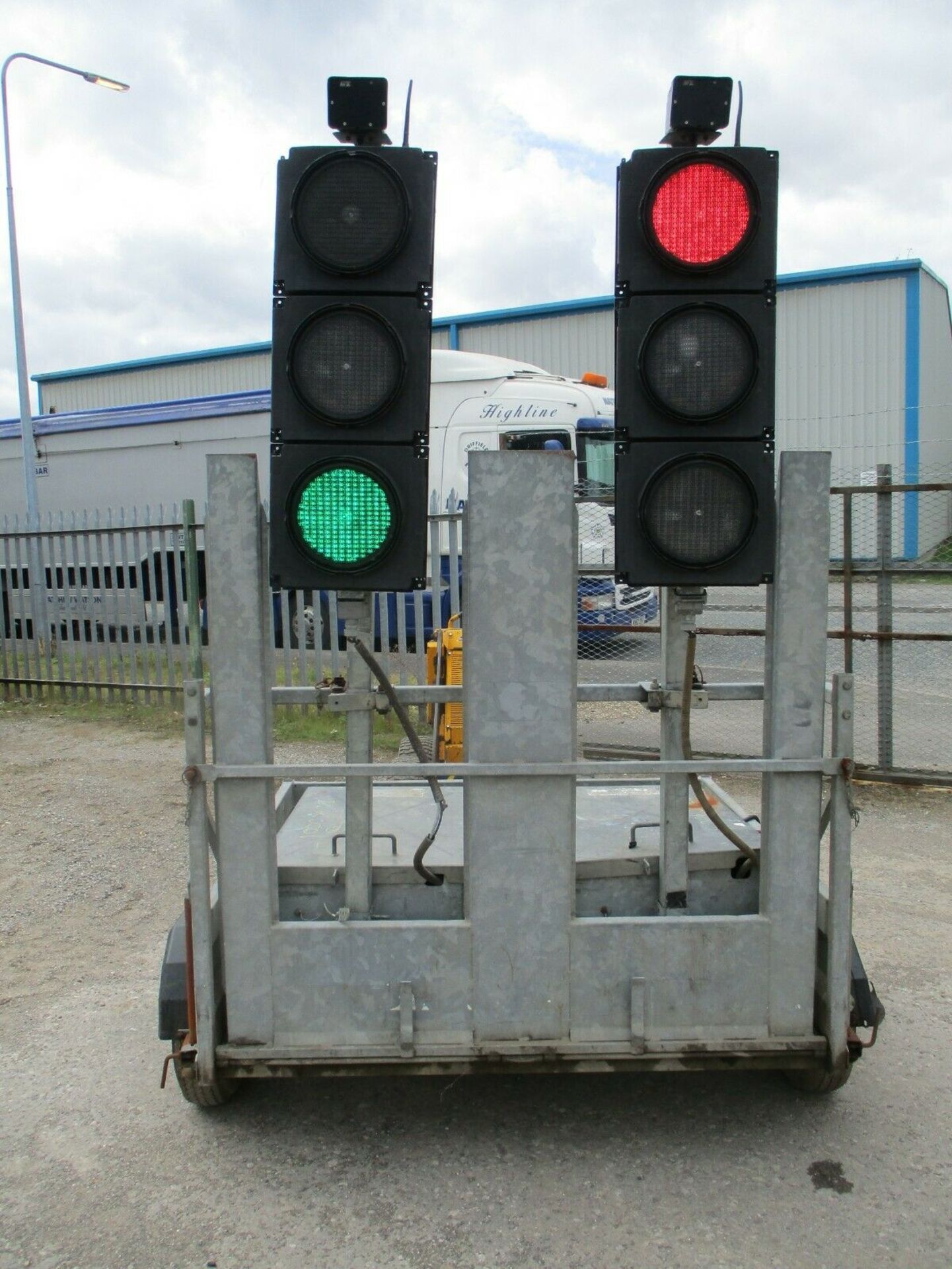 SRL Traffic Lights - Image 3 of 5