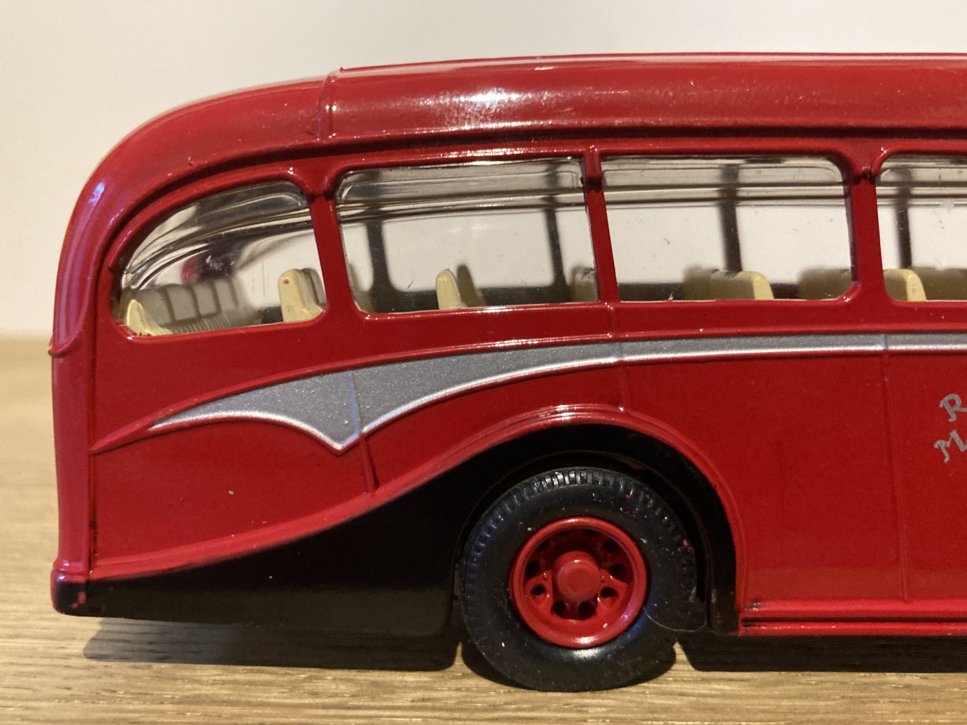 Limited Edition Corgi Rosslyn Motor Co, The AEC Regal - Image 8 of 13