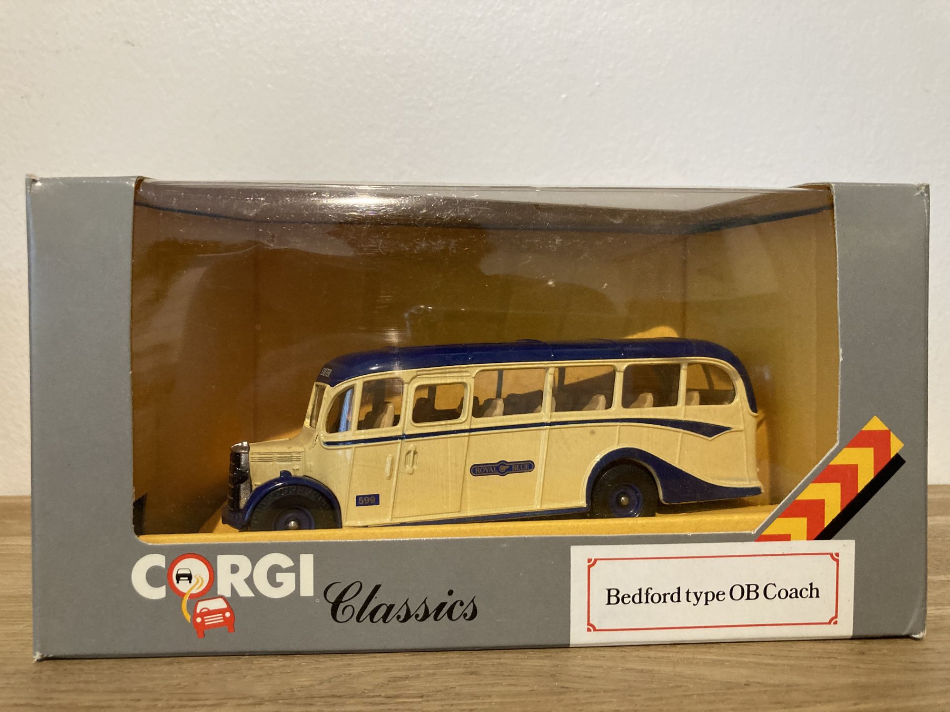 Corgi Classics Royal Blue Bedford Type OB Coach - Image 2 of 3
