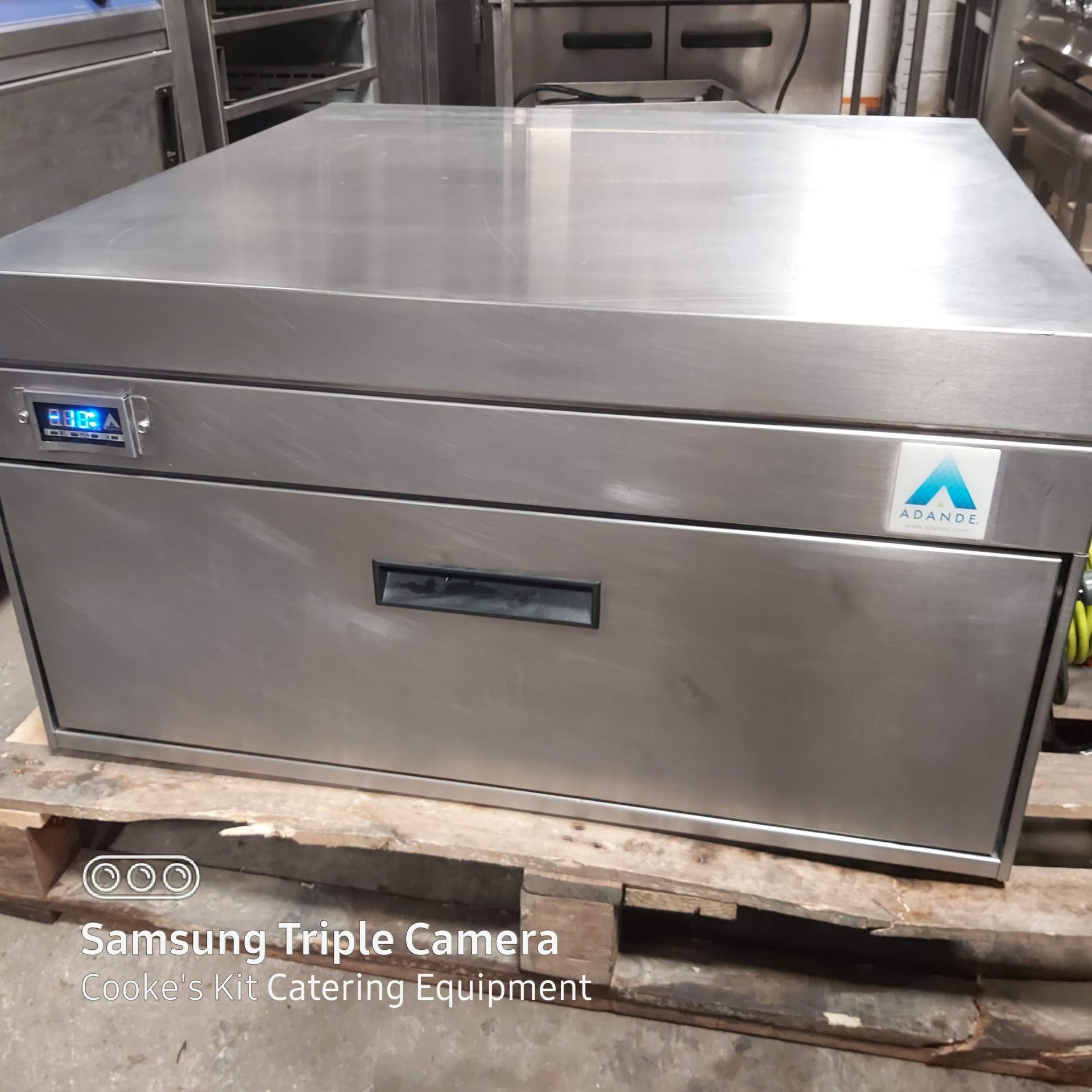 ADANDE VCS Undercounter Fridge / Freezer Drawer Unit